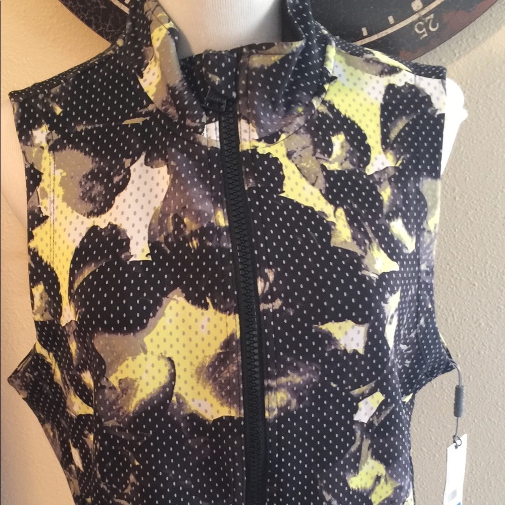 Calvin Klein zipper vest in size XL